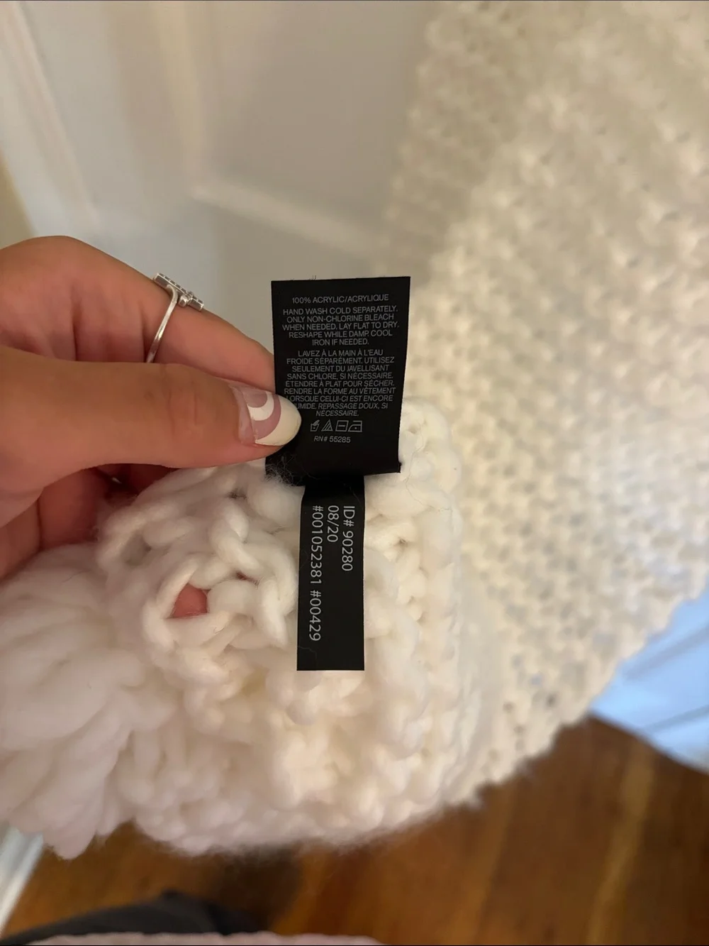 Express Chunky Knit Scarf in Cream with Pom Tassels